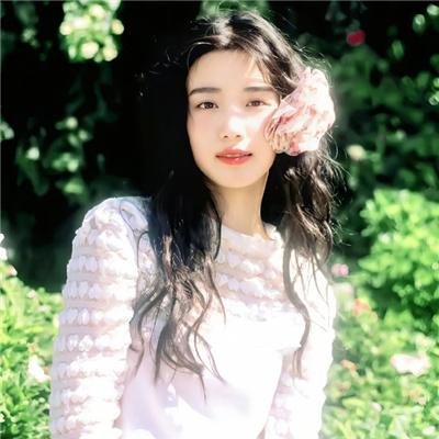 邪恶的蕾丝莉